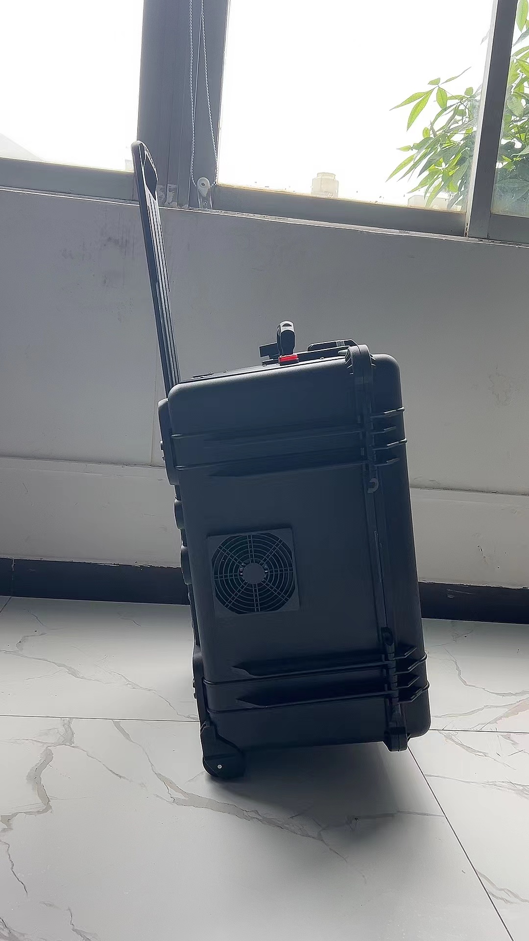 浚县手拉箱型移动通信干扰器